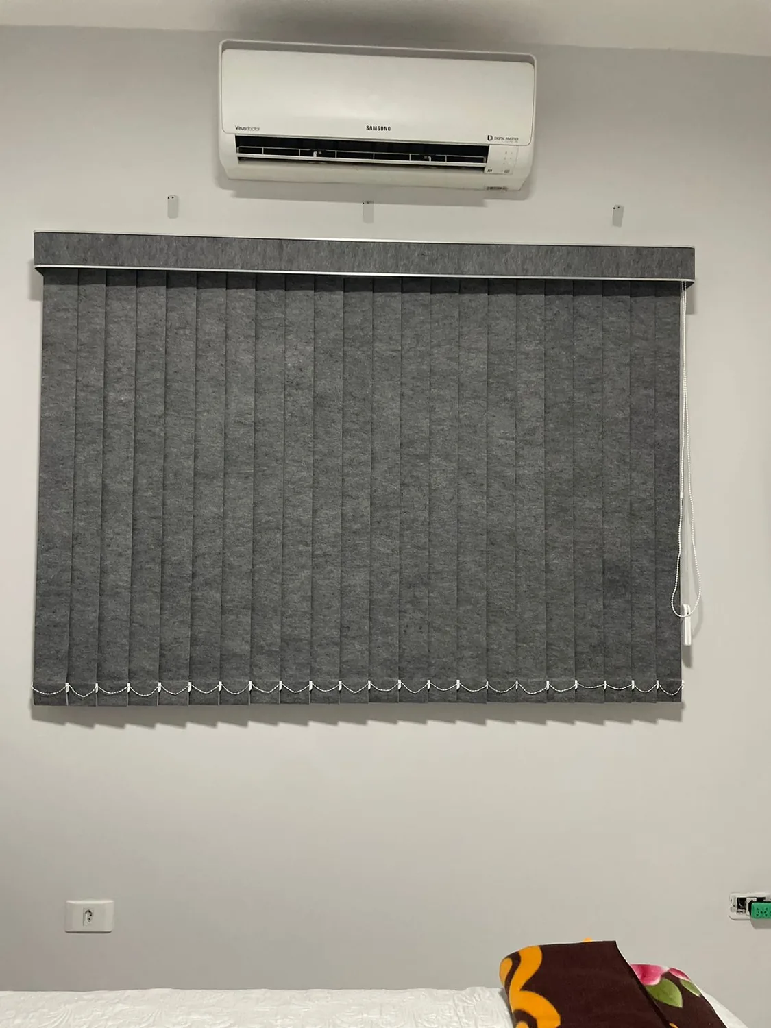 Persiana vertical instalada pela Vavá